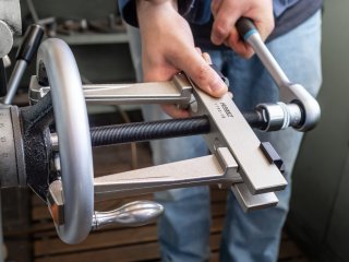HAZET Schnellspann-Abzieher ∙ 2-armig 1750-19 ∙ Länge: 227 mm Bild 8