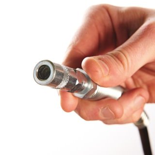 M18GG-0       AKKU-FETTPRESSE         Bild 4
