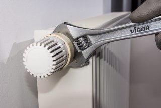 VIGOR Rollgabelschlüssel ∙ verstellbar ∙ 0 – 33 mm ∙ V6049 ∙ 250 mm Bild 6