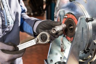 HAZET Stoßdämpfer Werkzeug Satz 4915/15 ∙ 1/2 Zoll (12,5 mm) Vierkant hohl ∙ Innen TORX® Profil | Innen Sechskant Profil | Zapfenp Bild 3