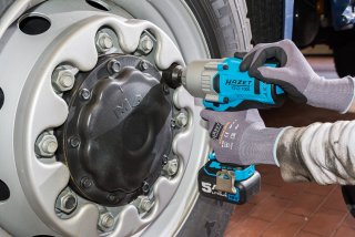 HAZET Akku Schlagschrauber 9212-1000LB/3 ∙ Lösemoment maximal [Nm]: 1400 Nm ∙ 1/2 Zoll (12,5 mm) Vierkant massiv ∙ 3-teilig Bild 9
