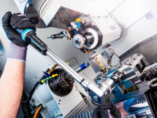 HAZET Elektronischer Drehmoment- / Drehwinkelschlüssel 7295-2STAC ∙ Drehmomentbereich min-max: 65 – 650 Nm ∙ lbf min-max: 48 – 4 Bild 6