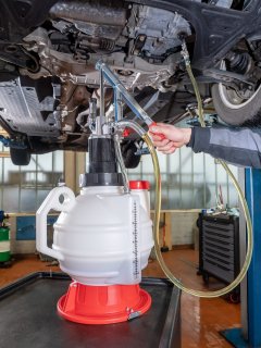 VIGOR Öl-Einfüllgerät ∙ mit Adapter Satz ∙ V4385N ∙ 21-teilig ∙ Anzahl Werkzeuge: 21 Bild 13