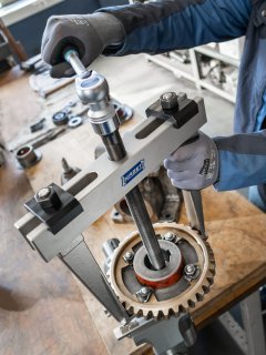 HAZET Schnellspann-Abzieher ∙ 2-armig 1750-34 ∙ Länge: 354 mm Bild 8