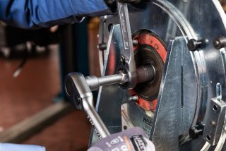 HAZET Stoßdämpfer Werkzeug Satz 4915/15 ∙ 1/2 Zoll (12,5 mm) Vierkant hohl ∙ Innen TORX® Profil | Innen Sechskant Profil | Zapfenp Bild 7