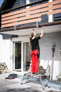 VIGOR Sicherheits-Laufbühne ∙ Aluminium ∙ V4638 ∙ L x B x H: 950 mm x 300 mm x 495 mm