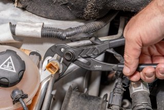 VIGOR Universalzange ∙ mit Druckknopf ∙ V6504-250 ∙ Länge: 250 mm