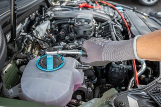 HAZET Lösewerkzeug ∙ Deckel Kühlmittel-Ausgleichsbehälter ∙ VAG 4803-2 ∙ 3/8 Zoll (10 mm) Vierkant hohl ∙ 92 mm HAZET Lösewerkzeug ∙ Deckel Kühlmittel-Ausgleichsbehälter ∙ VAG 4803-2 ∙ 3/8 Zoll (10 mm) Vierkant hohl ∙ 92 mm