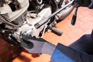 HAZET Zündkerzen Steckschlüsseleinsatz 900KF ∙ 1/2 Zoll (12,5 mm) Vierkant hohl ∙ Außen Sechskant Profil ∙ SW 20,8 mm ∙ 13⁄16″